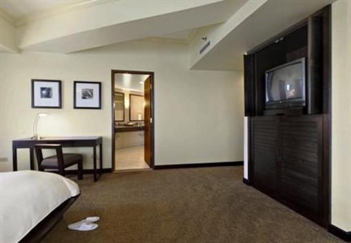 фото отеля Outrigger Guam Resort Tamuning