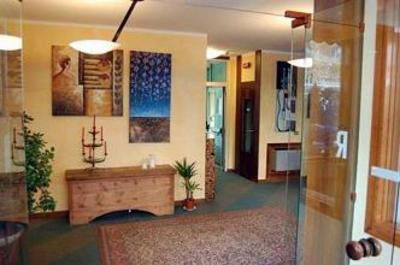 фото отеля Hotel Rezia Chiesa in Valmalenco