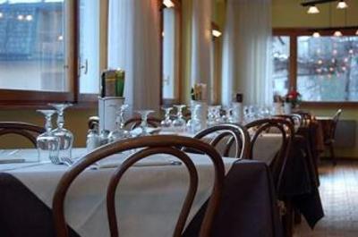 фото отеля Hotel Rezia Chiesa in Valmalenco