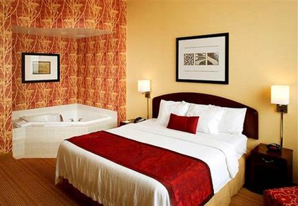фото отеля Courtyard by Marriott Omaha Downtown