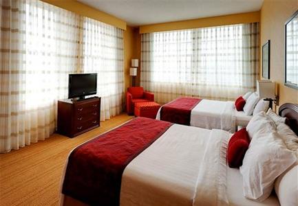 фото отеля Courtyard by Marriott Omaha Downtown