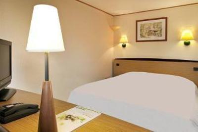 фото отеля Campanile Hotel Pontarlier