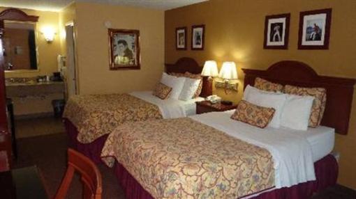 фото отеля Days Inn Memphis at Graceland