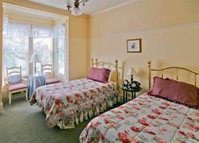фото отеля Centrella Inn