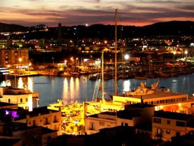 фото отеля Hostal Flamingo Ibiza
