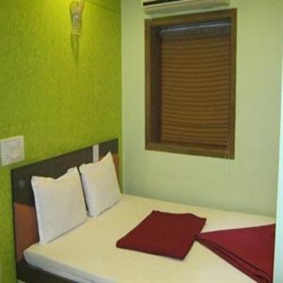 фото отеля Hotel Welcome Mumbai