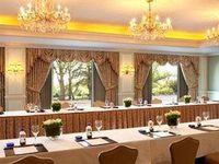 Taj Boston