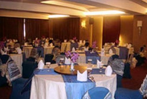 фото отеля Manado Quality Hotel