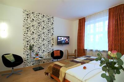 фото отеля Hotel zur Post am Prinzenplatz