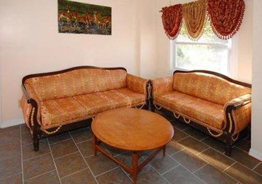 фото отеля Econo Lodge New Paltz