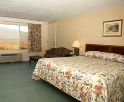 фото отеля Super 8 Westbrook Portland