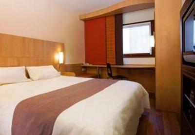 фото отеля Ibis Budget Beziers Est Mediterranee