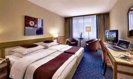 фото отеля Best Western Hotel Darmstadt