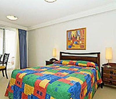 фото отеля Kirra Beach Apartments