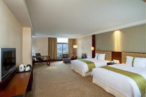 фото отеля Holiday Inn Thousand Island Lake