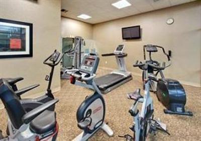 фото отеля Crowne Plaza Hotel Airport Milwaukee