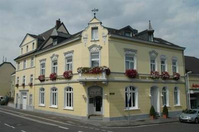 фото отеля Hotel Zur Post Bonn