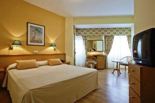фото отеля Hotel Riazor A Coruna