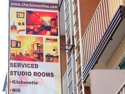 фото отеля Check Inn Phromphong