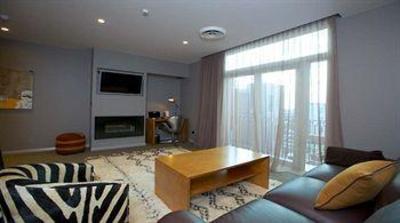 фото отеля King and Queen Hotel Suites