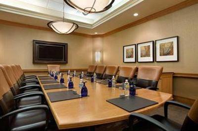 фото отеля Hilton Garden Inn Oakbrook Terrace