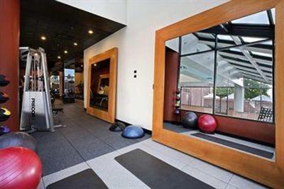 фото отеля Hilton Garden Inn Oakbrook Terrace