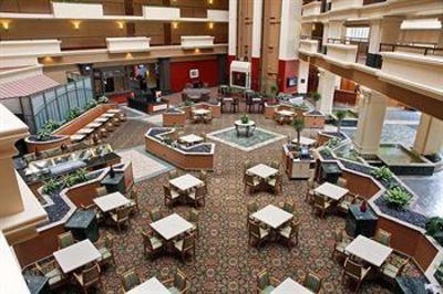 фото отеля Hilton Garden Inn Oakbrook Terrace