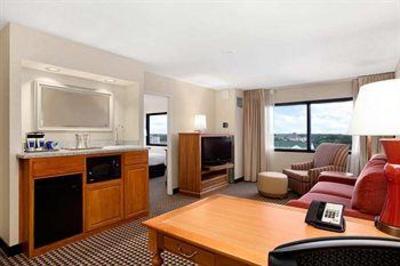 фото отеля Hilton Garden Inn Oakbrook Terrace