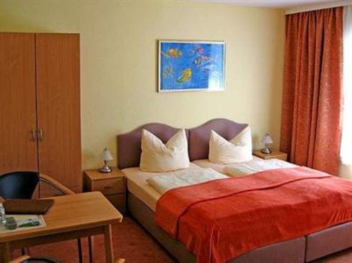 фото отеля Pension Adler Hotel Garni