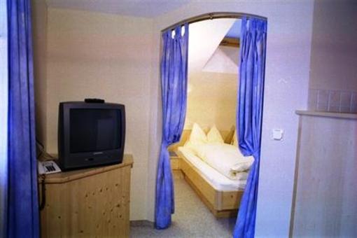 фото отеля Familienparadies Apartment Heiligenblut