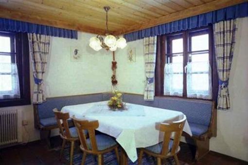 фото отеля Familienparadies Apartment Heiligenblut