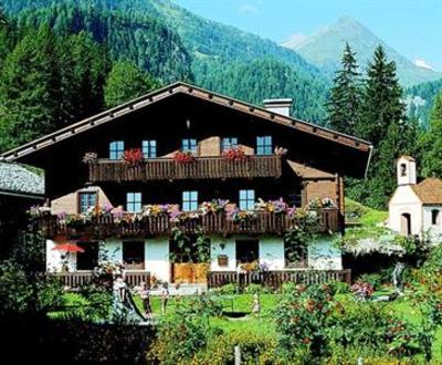 фото отеля Familienparadies Apartment Heiligenblut