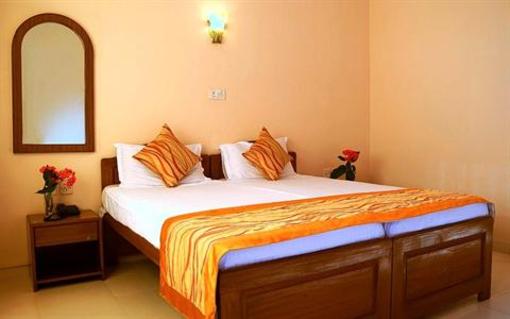 фото отеля White Orchid Resort