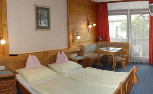 фото отеля Apartment & Zimmer Pension Sonnenhof