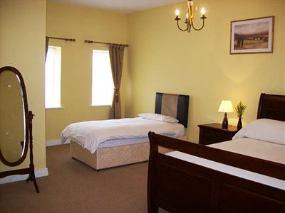фото отеля Shines Guesthouse