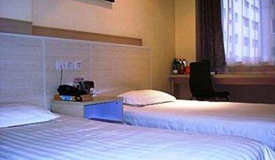фото отеля Zhongshan Xinju Quick Hotel