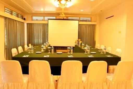 фото отеля SBTH Boutique Hotel Sanggabuana 5