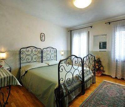 фото отеля Bed & Breakfast Ernestina Miane