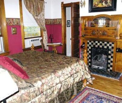 фото отеля Lennox House Bed and Breakfast