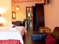 La Roca Guest House