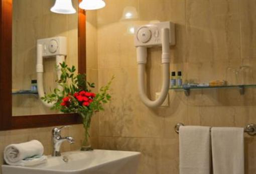 фото отеля Hotel Amandi O Grove
