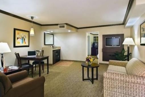 фото отеля Radisson Suites Hotel Covina