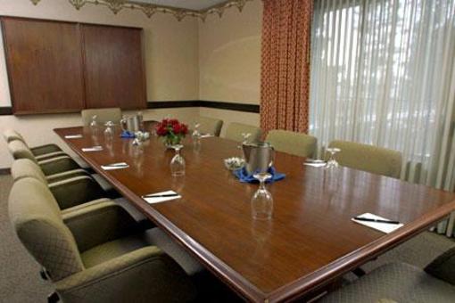 фото отеля Radisson Suites Hotel Covina