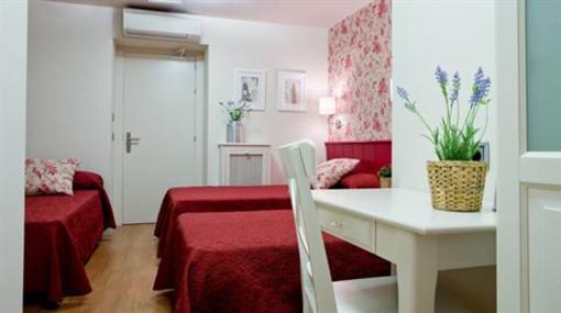 фото отеля Hostal Matheu