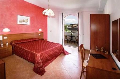 фото отеля Hotel Alexander Giardini-Naxos