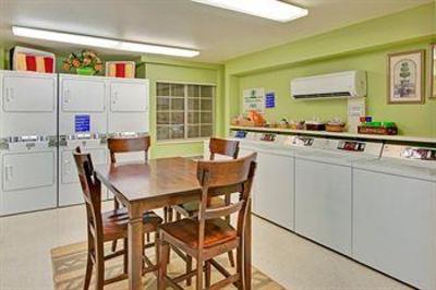 фото отеля Candlewood Suites Phoenix Tempe