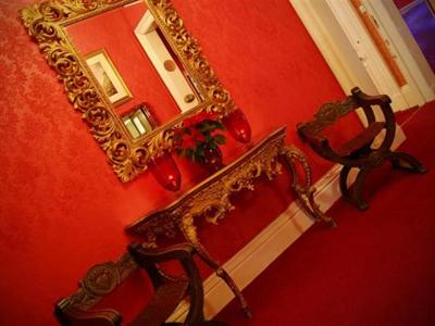 фото отеля Ritz Edinburgh