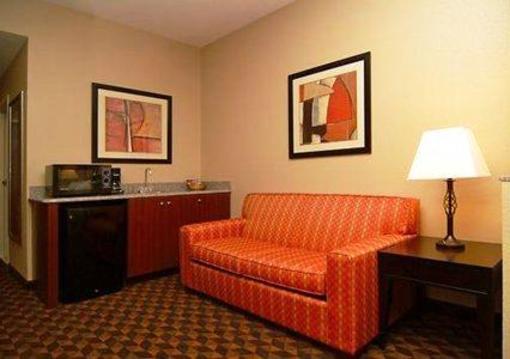 фото отеля Comfort Inn & Suites Clinton (Mississippi)