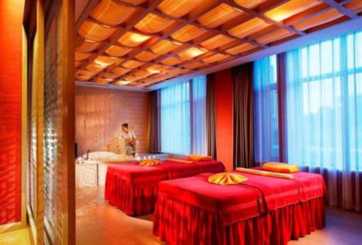 фото отеля Crowne Plaza Erdos