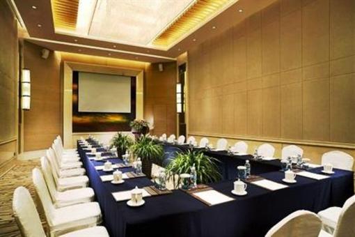фото отеля Crowne Plaza Erdos